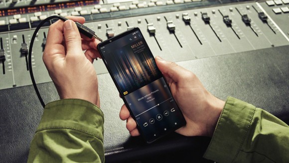 Sony ra mắt bộ đôi smartphone mới ảnh 4