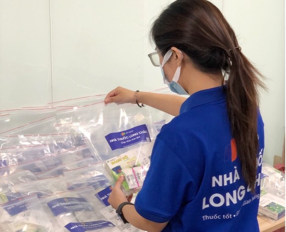 Nhà thuốc FPT Long Châu đồng hành cùng cộng đồng trong đại dịch Covid-19 ảnh 1