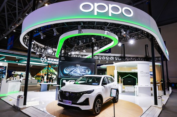 OPPO trình làng sạc nhanh không dây MagVOOC mới và công nghệ kết nối trong xe hơi ảnh 2