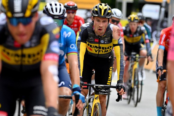Nhiều “Ứng viên” bị tai nạn ở chặng 3 giải xe đạp Tour de France ảnh 1