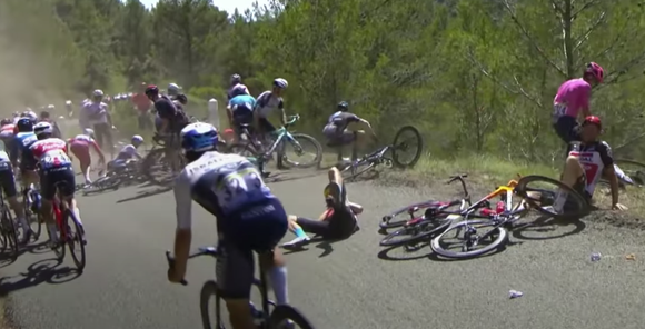 Mark Cavendish cân bằng kỷ lục thắng chặng ở Tour de France ảnh 2