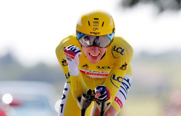 Wout Van Aert thắng chặng cá nhân tính giờ với tốc độ trung bình 51,5 km/giờ ảnh 2