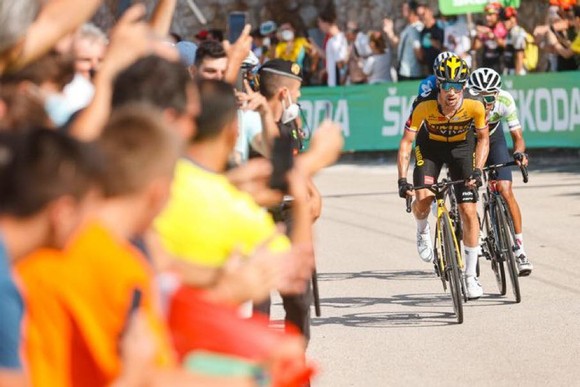 Primoz Roglic lần thứ hai thắng chặng nhưng vẫn chưa đòi lại Áo đỏ ảnh 3