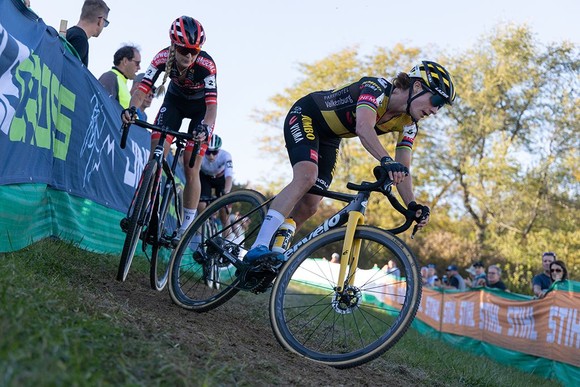 Marianne Vos thắng World Cup xe đạp việt dã tại Iowa ảnh 2