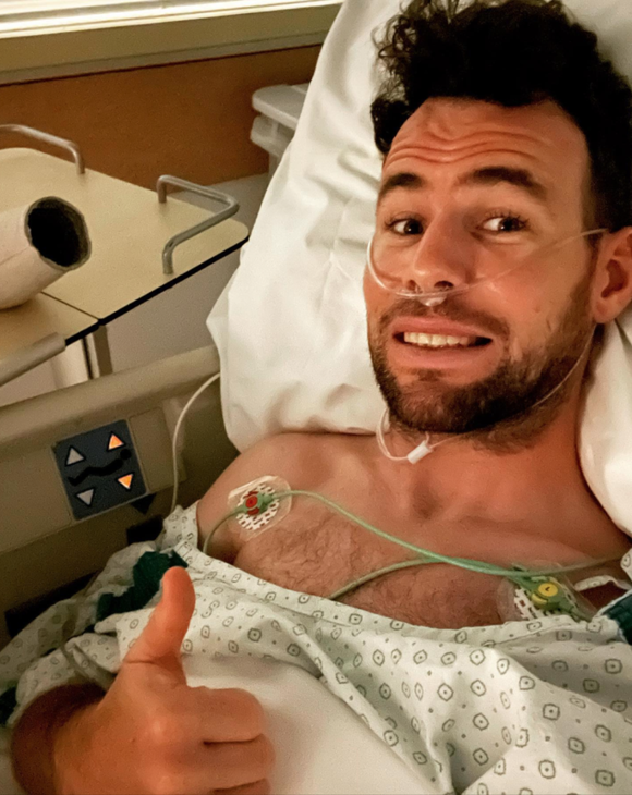 Mark Cavendish bị tai nạn ở giải đua xe đạp lòng chảo Ghent Six ảnh 2