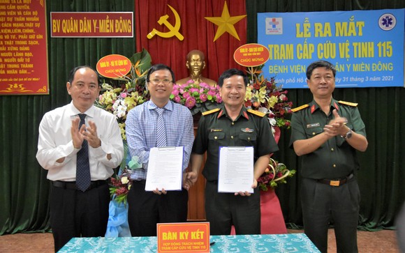 Bệnh viện Quân dân y miền Đông chính thức trở thành trạm cấp cứu vệ tinh thứ 38 ảnh 2