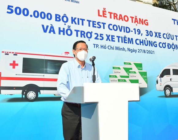 TPHCM tiếp nhận phương tiện, vật tư y tế do THACO trao tặng trị giá 161 tỷ đồng ảnh 3