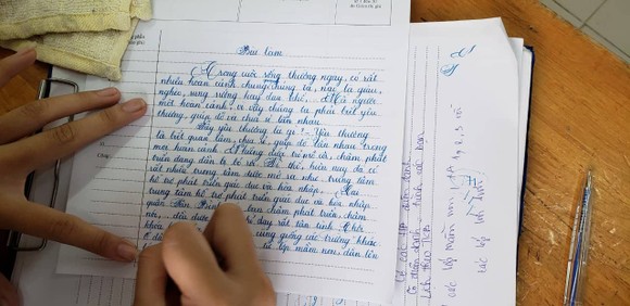 Nuôi dưỡng yêu thương thông qua đề Văn 'Văn hay chữ tốt' ảnh 7