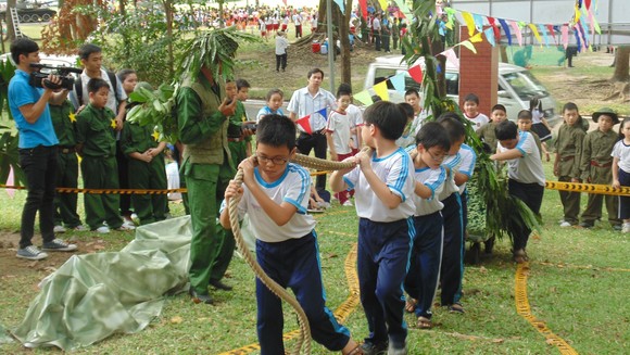 TPHCM: Hiệu trưởng chịu trách nhiệm tổ chức hoạt động ngoài giờ chính khóa cho học sinh ảnh 1