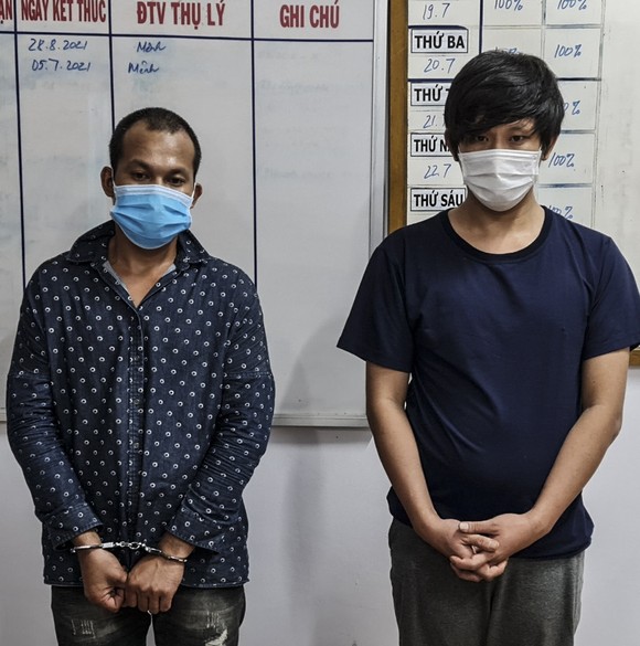 Bán bó rau 200.000 đồng tại chốt phong tỏa Covid-19, bên trong là ma túy ảnh 1