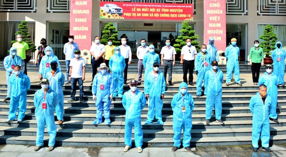 Ra mắt 'Đội xe tình nguyện phục vụ an sinh xã hội chống dịch Covid-19' ảnh 3