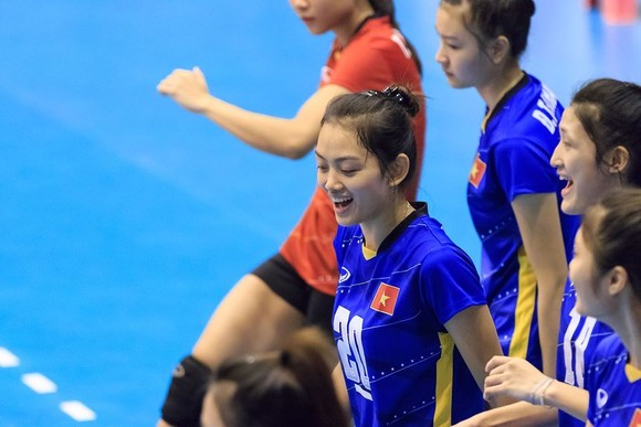 Giải vô địch bóng chuyền U.23 nữ châu Á 2019: Chủ nhà "dễ thở" ở vòng bảng ảnh 1