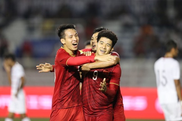 U22 Việt Nam đưa U22 Campuchia “trở lại mặt đất” ảnh 2