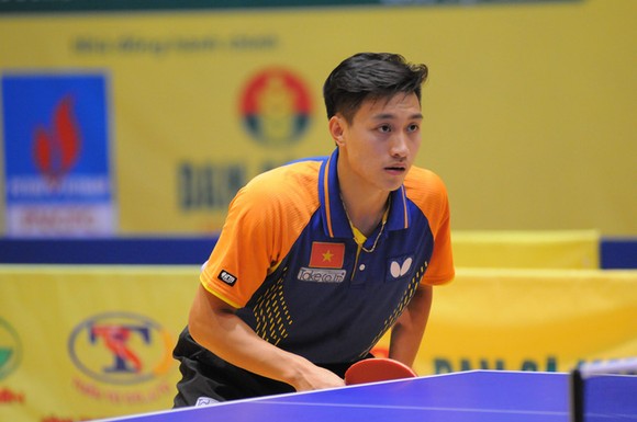 Tay vợt Nguyễn Anh Tú và các tuyển thủ tạm dừng thi đấu nội bộ tuyển chọn thành phần tham dự SEA Games 31.