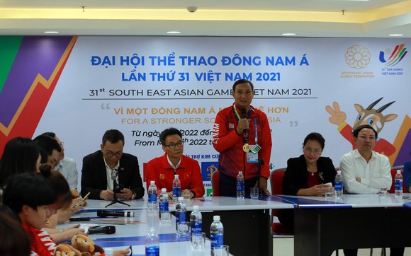 Phó Thủ tướng Vũ Đức Đam chúc mừng đội tuyển nữ Việt Nam ảnh 3