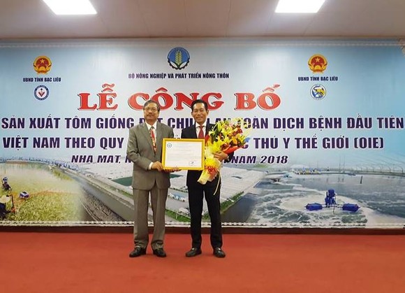 Cơ sở sản xuất tôm giống đầu tiên của Việt Nam đạt chuẩn theo khuyến cáo của tổ chức OIE ảnh 1
