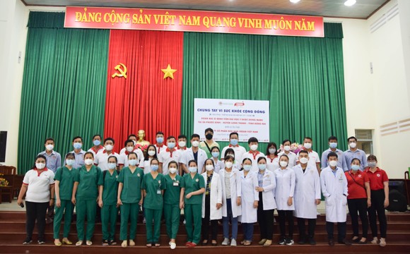 Vedan Việt Nam phối hợp cùng Bệnh viện Shing Mark khám bệnh và phát thuốc miễn phí cho hơn 200 người dân tỉnh Đồng Nai ảnh 9