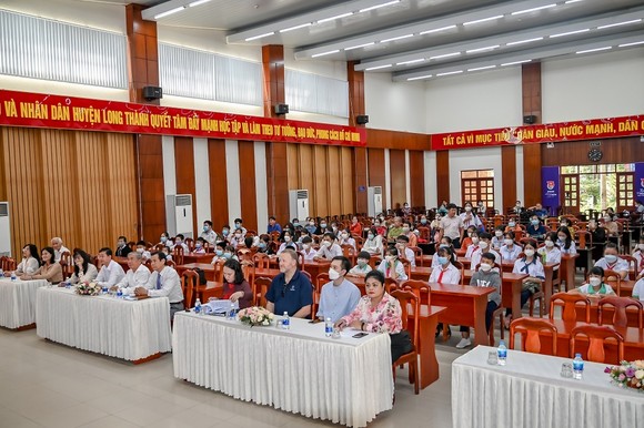 Vedan Việt Nam khuyến khích tinh thần hiếu học ngay thềm năm học mới ảnh 1