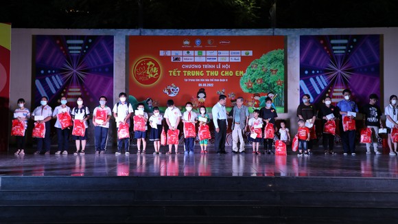 Hành trình thiện nguyện IMC khép lại với hơn 3.100 phần quà được trao tại nhiều tỉnh thành ảnh 5