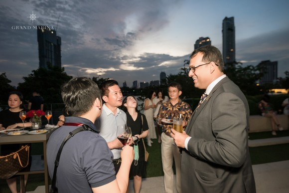 Khách hàng Grand Marina, Saigon 'dùng thử' phong cách sống hàng hiệu ảnh 2