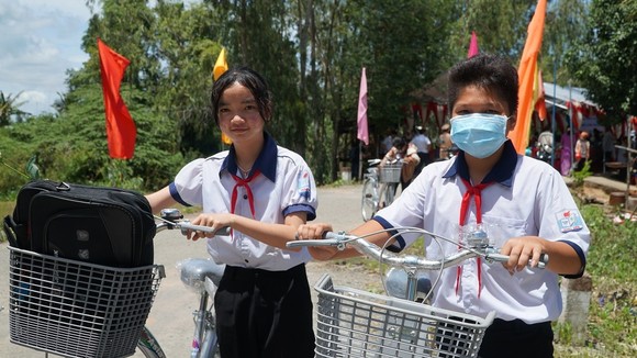 CSGT TPHCM, Báo Thanh Niên cùng các nhà tài trợ khởi công cầu 1,4 tỷ đồng tại huyện Tân Hưng (Long An) ảnh 2