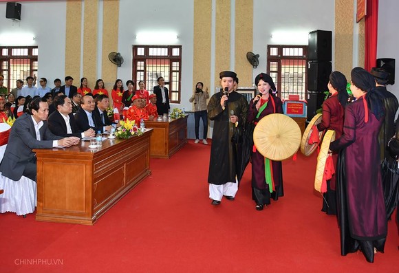 Thủ tướng Nguyễn Xuân Phúc dự Ngày hội Đoàn kết toàn dân tộc ảnh 1