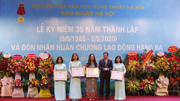 Báo Người Hà Nội kỷ niệm 35 năm ngày thành lập