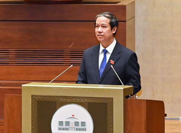 Bộ trưởng Bộ GD-ĐT Nguyễn Kim Sơn: Không bỏ kỳ thi tốt nghiệp THPT ảnh 1