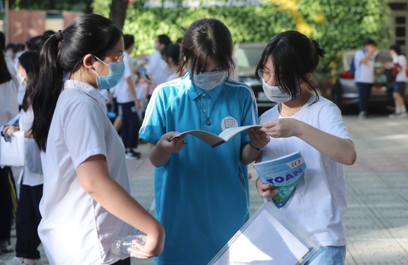 Hà Nội: Hoàn tất Kỳ thi tuyển sinh vào lớp 10, môn Toán nhẹ nhàng ảnh 3