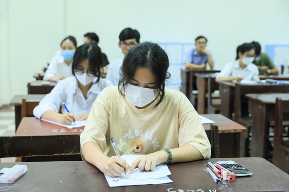 Bộ GD-ĐT cảnh báo việc 'nhiễu' thông tin về đề thi ảnh 1
