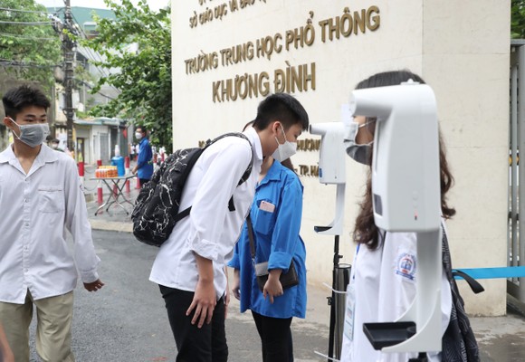 Sáng 8-7: Thí sinh cả nước làm bài thi tổ hợp ảnh 5