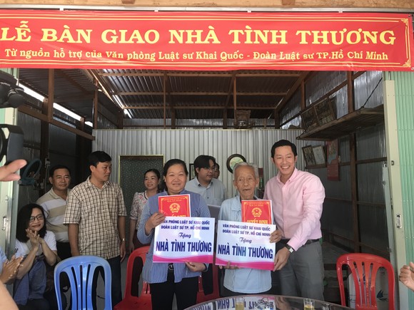 Luật sư TPHCM tặng nhà tình thương tới hộ nghèo Đồng Tháp ảnh 1