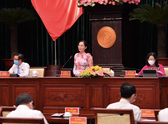 Chủ tịch UBND TPHCM Nguyễn Thành Phong đăng đàn trả lời chất vấn ảnh 6