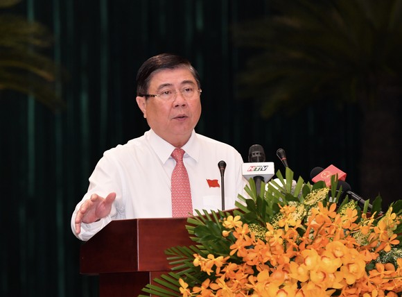 Chủ tịch UBND TPHCM Nguyễn Thành Phong đăng đàn trả lời chất vấn ảnh 4