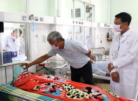Phó Chủ tịch UBND TPHCM Võ Văn Hoan thăm, chúc tết các cơ sở cai nghiện ma túy  ảnh 1