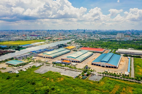 Có thể lựa chọn 'sống chung' với dịch Covid-19? ảnh 1