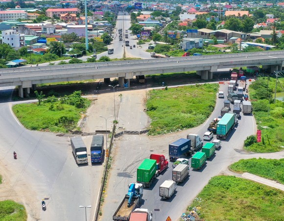 Có thể lựa chọn 'sống chung' với dịch Covid-19? ảnh 7