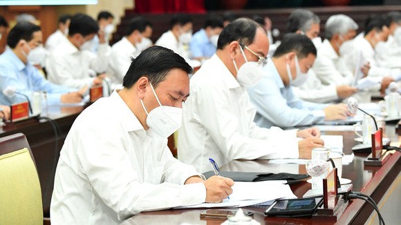 Bí thư Thành ủy TPHCM Nguyễn Văn Nên: Tìm kiếm xung lực mới cho tăng trưởng kinh tế, ổn định đời sống người dân ảnh 1