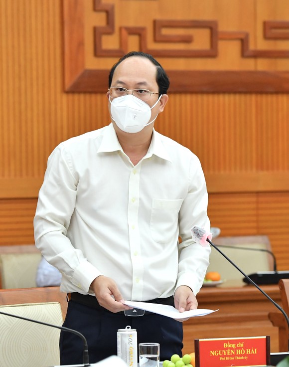 Đồng chí Trương Thị Mai làm việc với Ban Thường vụ Thành ủy TPHCM ảnh 1