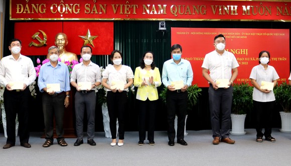 Bí thư Thành ủy TPHCM Nguyễn Văn Nên: quyết tâm bù lại những mất mát do dịch Covid-19 ảnh 6