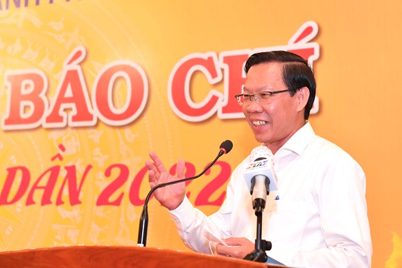 Chủ tịch UBND TPHCM Phan Văn Mãi: mong báo chí tiếp tục đồng hành với TPHCM ảnh 1