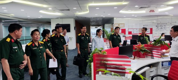 Báo Sài Gòn Giải Phóng cùng Cục Chính trị Quân khu 7 cụ thể hóa chương trình phối hợp tuyên truyền ảnh 3