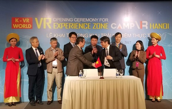 Ra mắt trung tâm trải nghiệm thực tế ảo đầu tiên ở Việt Nam ảnh 1