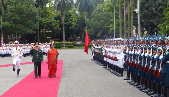 Việt Nam và Ấn Độ tăng cường hợp tác quốc phòng ảnh 1
