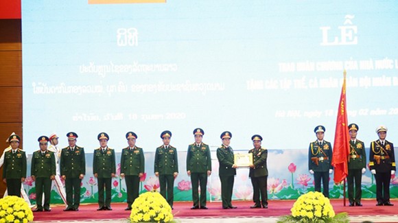 Khẳng định mối quan hệ hữu nghị vĩ đại Việt - Lào 'rắn hơn thép, vững như đồng' ảnh 3