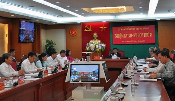 Đề nghị Bộ Chính trị xem xét, thi hành kỷ luật đối với đồng chí Nguyễn Văn Bình