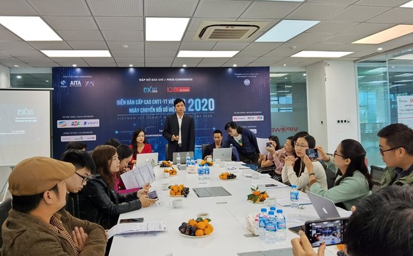 Hơn 2.000 đại biểu sẽ tham gia trực tiếp Ngày Chuyển đổi số Việt Nam 2020 ảnh 1