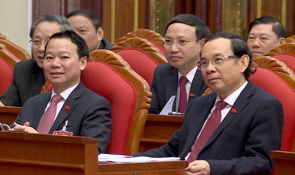 Đồng chí Nguyễn Phú Trọng được tín nhiệm bầu làm Tổng Bí thư Ban Chấp hành Trung ương Đảng khóa XIII ảnh 6