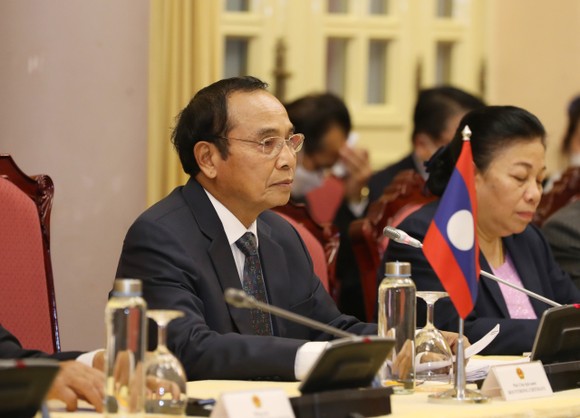 Lễ đón Phó Chủ tịch nước Lào Bounthong Chitmany thăm chính thức Việt Nam ảnh 6