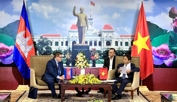 Ký kết hợp tác giao lưu văn hóa Việt Nam – Campuchia ảnh 3